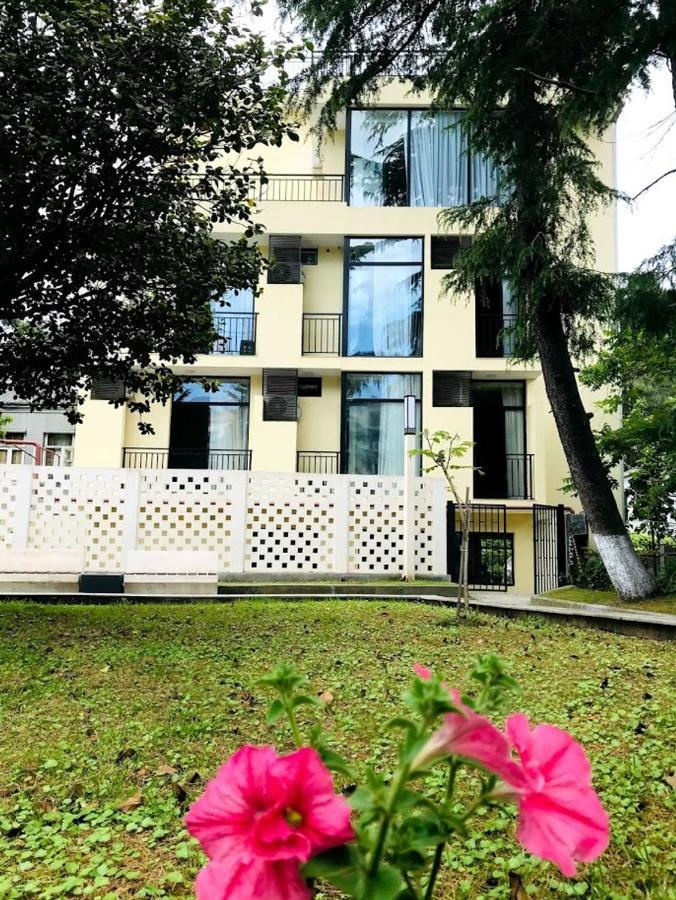 Gurya Hotel Kobuleti ภายนอก รูปภาพ