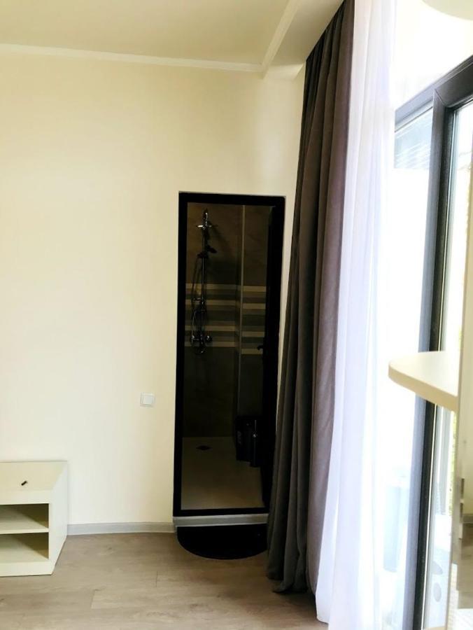 Gurya Hotel Kobuleti ภายนอก รูปภาพ