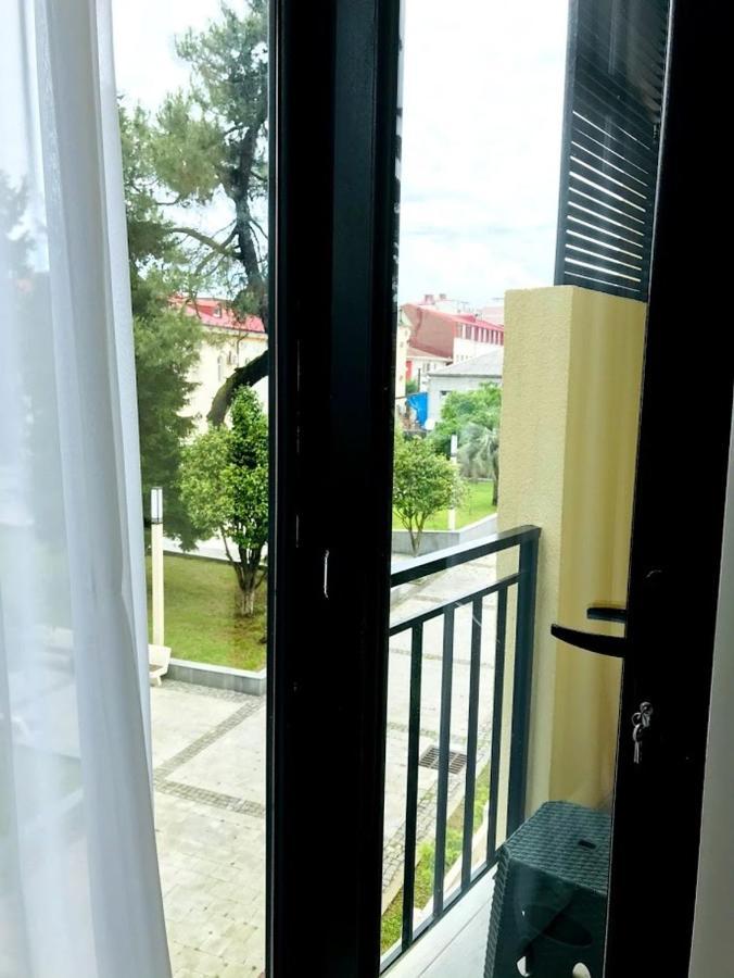 Gurya Hotel Kobuleti ภายนอก รูปภาพ