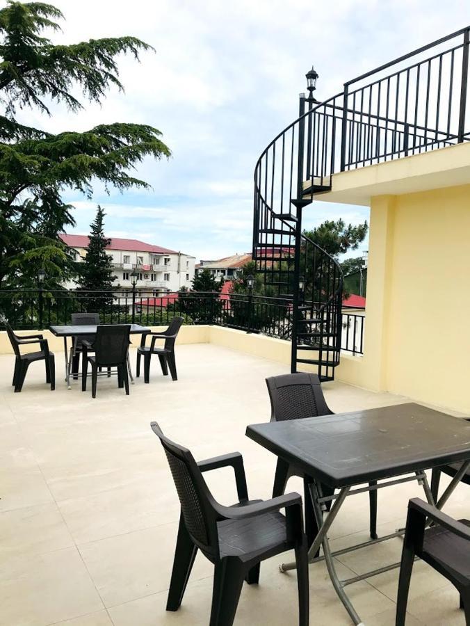 Gurya Hotel Kobuleti ภายนอก รูปภาพ